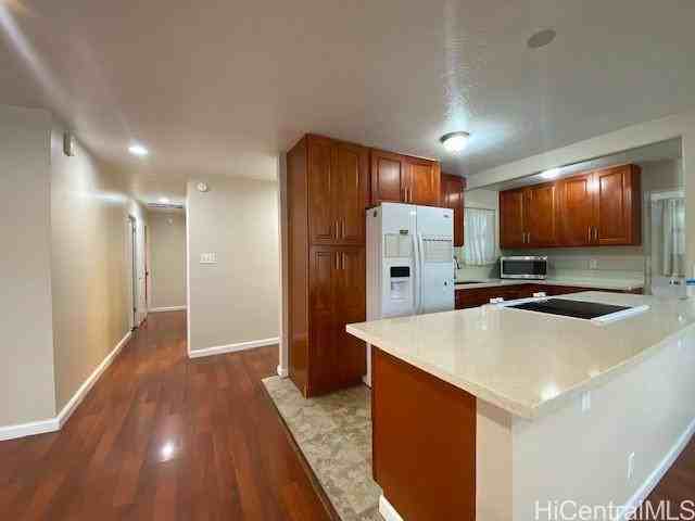 661 Ululani St - Photo 5 of 24