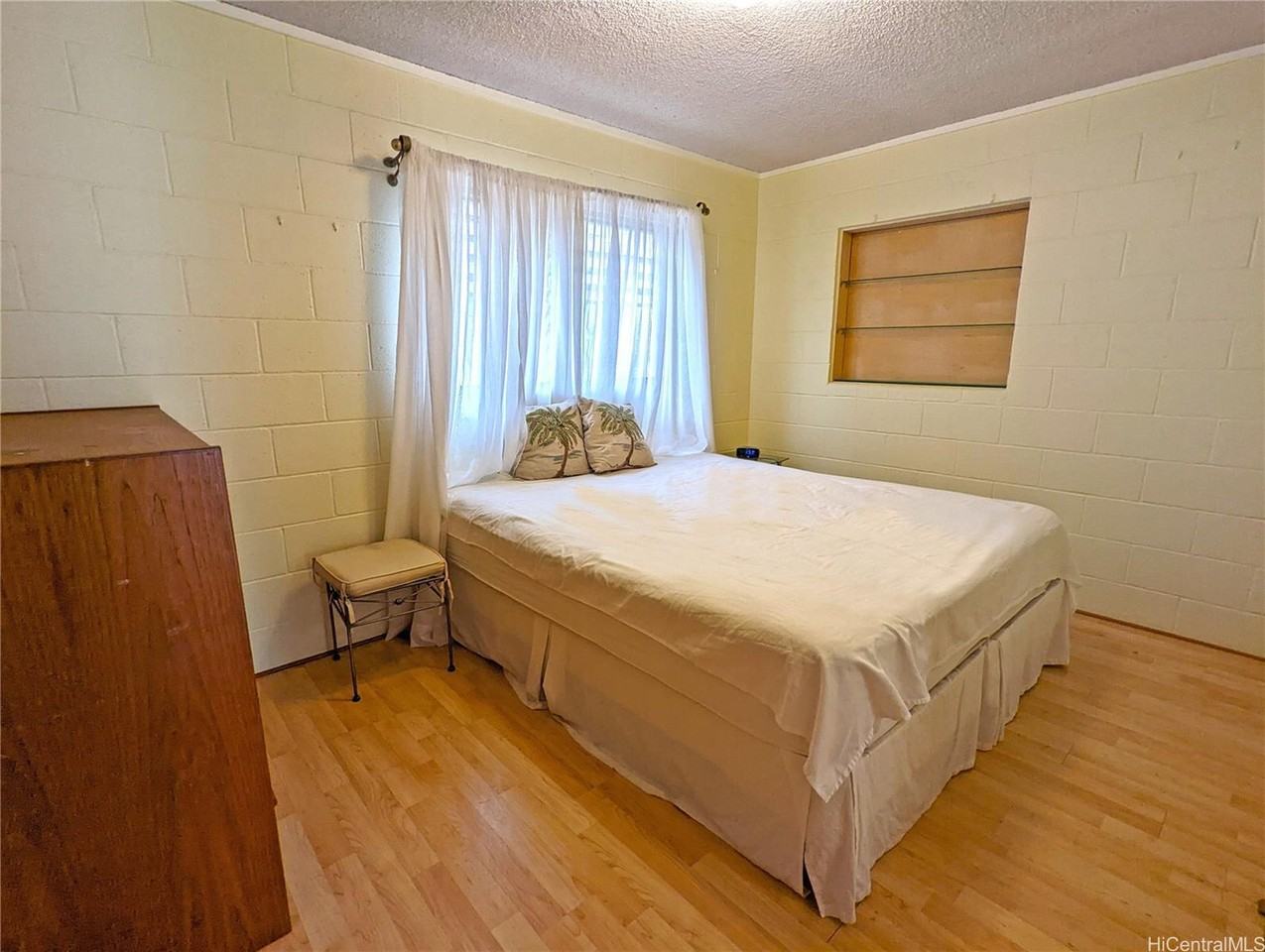 3386 Campbell Ave - Photo 2 of 7