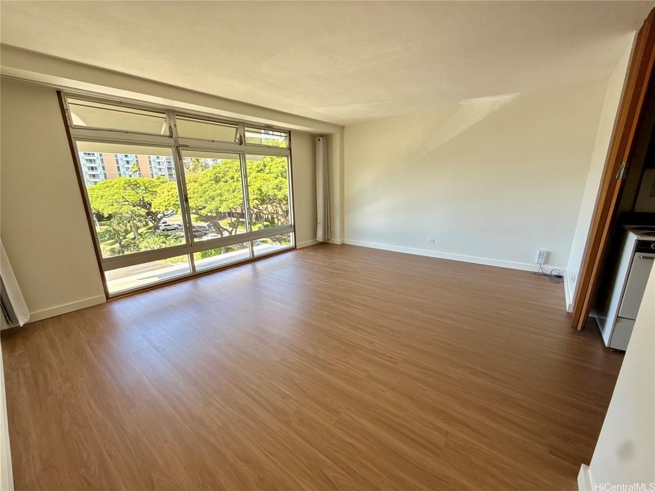1551 Nuuanu Ave #336