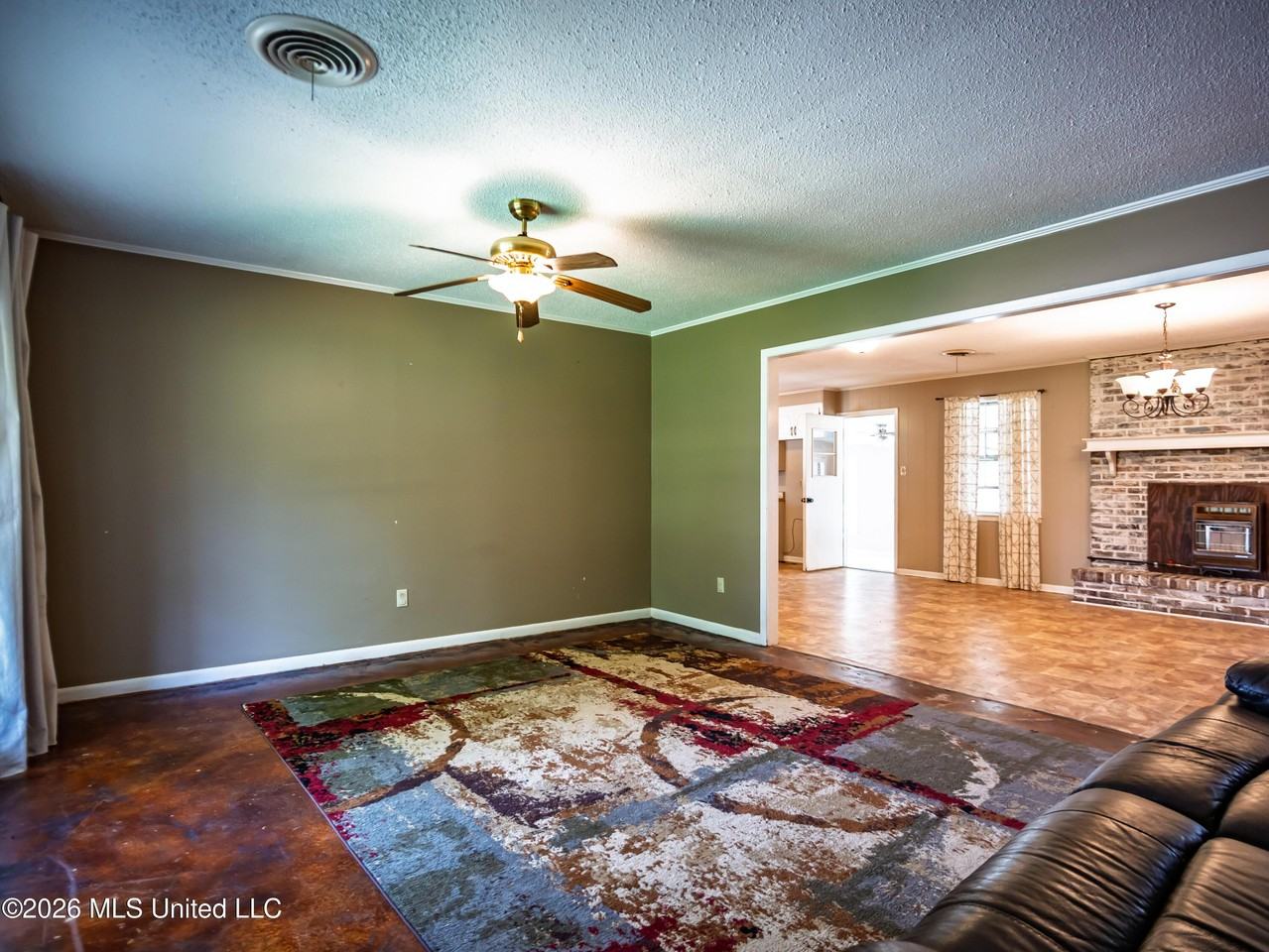 117 Hemlock Rd - Photo 2 of 31