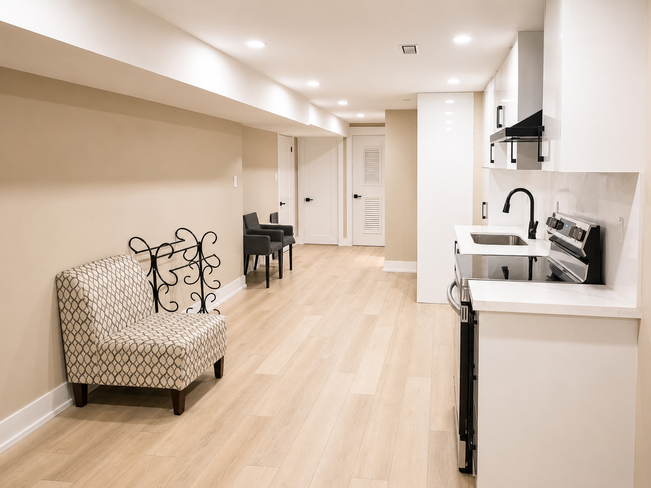 943 Chevrolet Street - Photo 3 of 8
