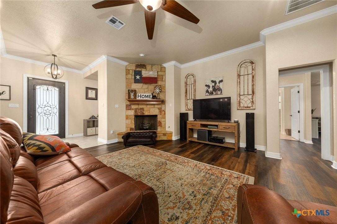 770 County Road 3371 - Photo 2 of 29