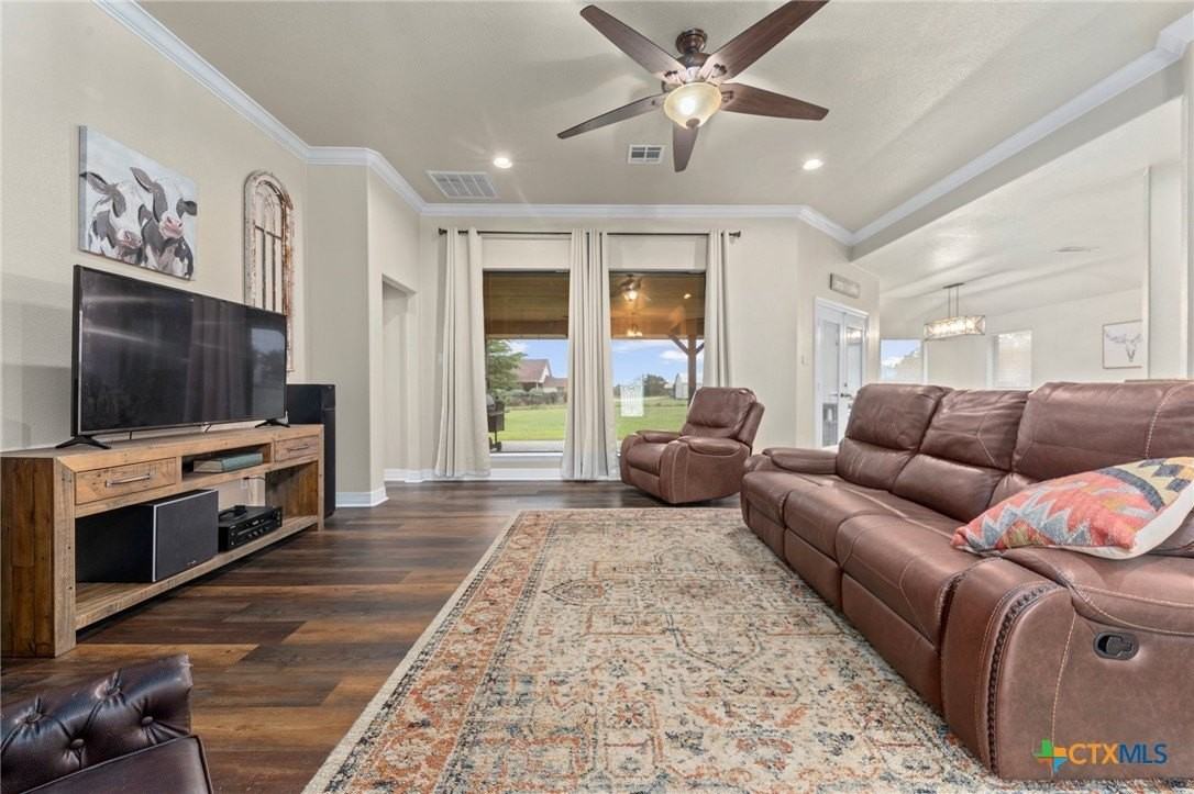 770 County Road 3371 - Photo 3 of 29