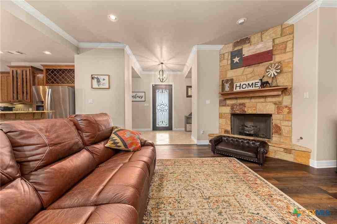 770 County Road 3371 - Photo 5 of 29
