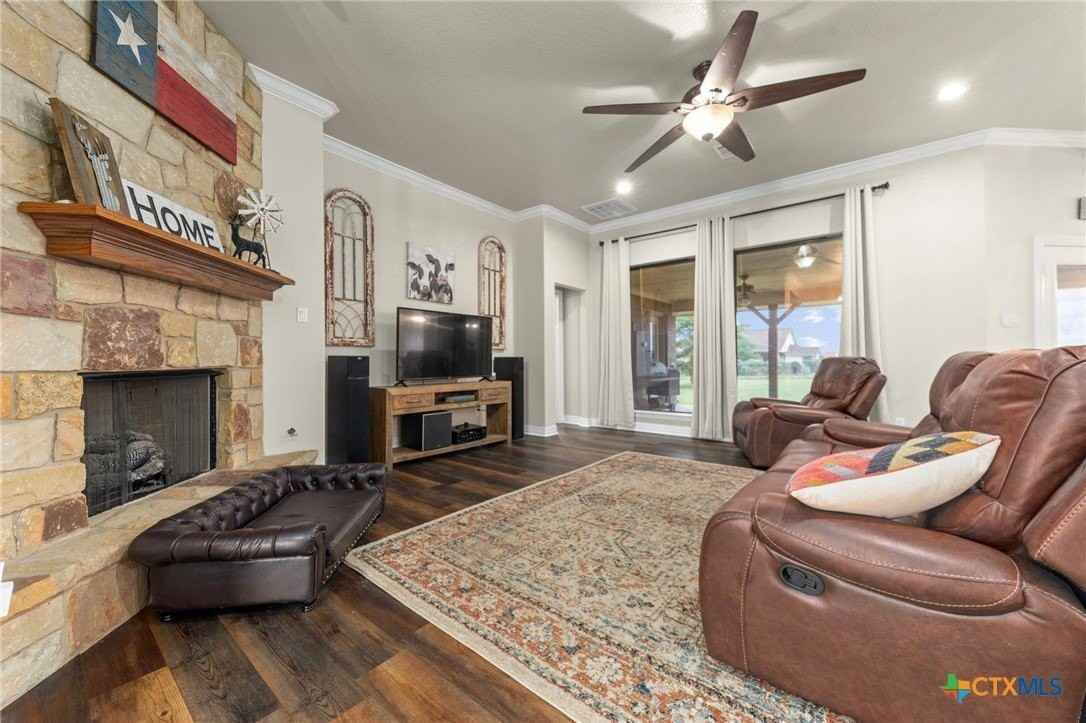770 County Road 3371 - Photo 6 of 29