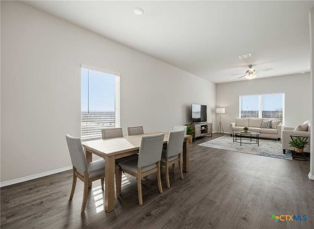 292 Legacy Cir - Photo 3 of 37