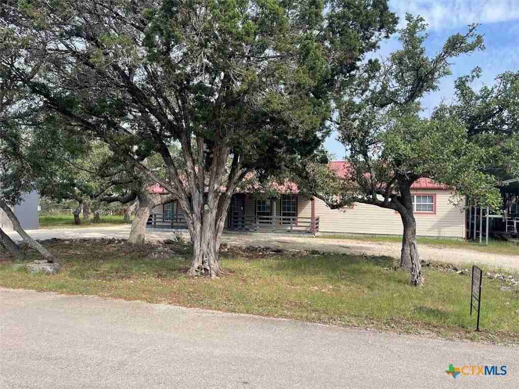 551 Ramblewood Dr - Photo 3 of 8
