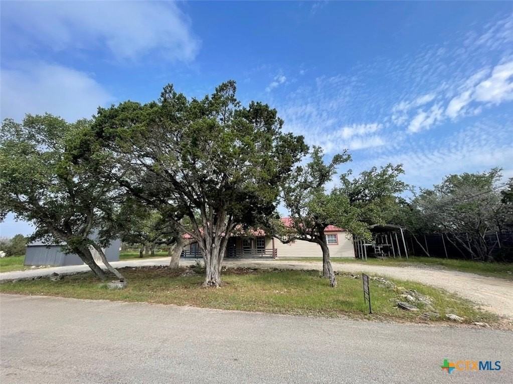 551 Ramblewood Dr - Photo 4 of 8