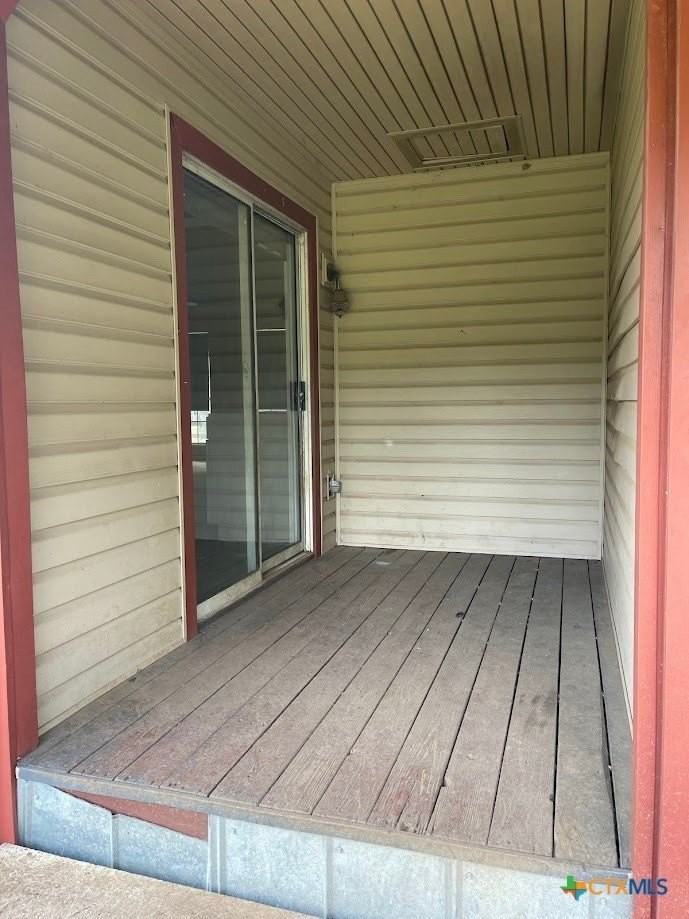 551 Ramblewood Dr - Photo 7 of 8