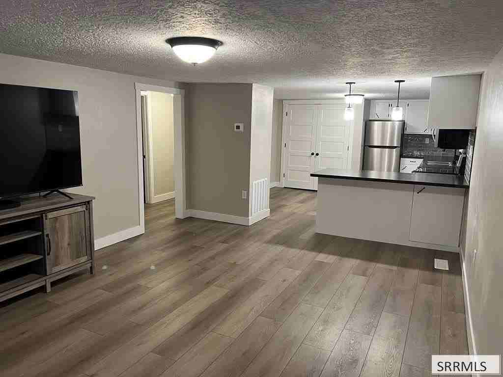 461 Lomax St #A - Photo 4 of 10
