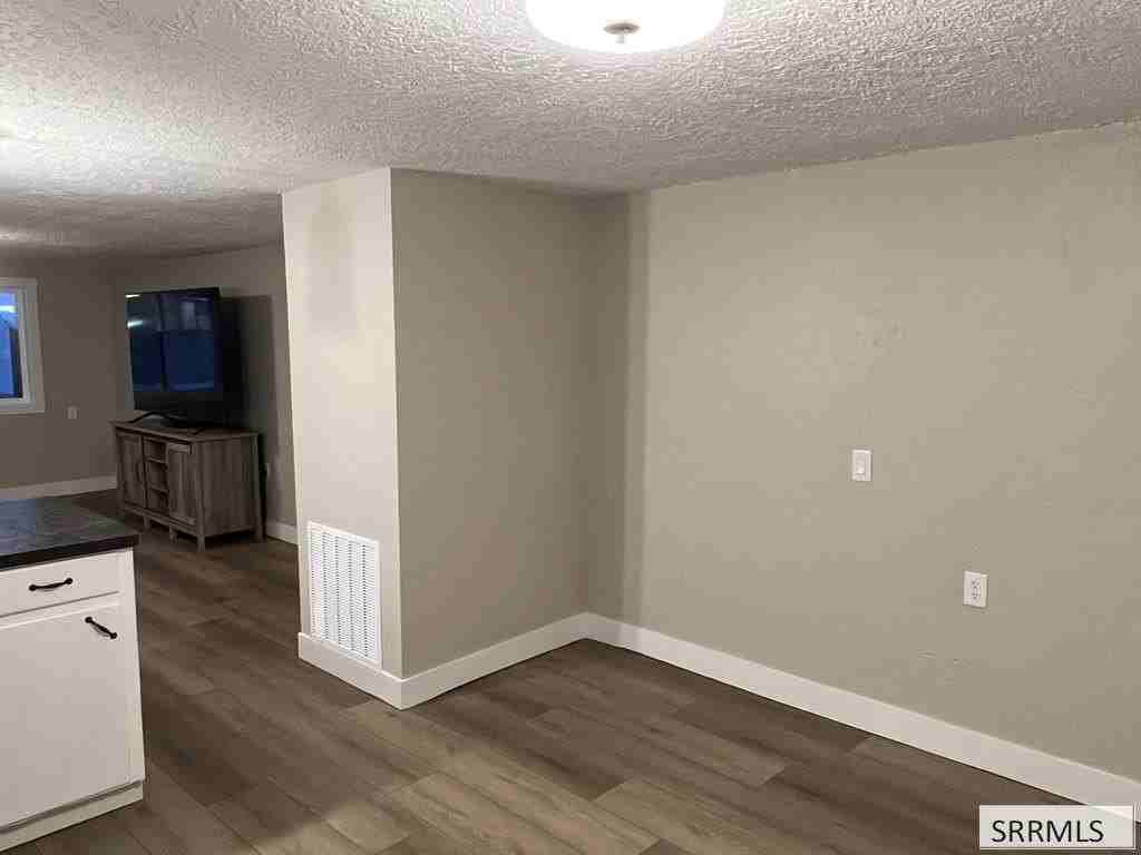 461 Lomax St #A - Photo 5 of 10