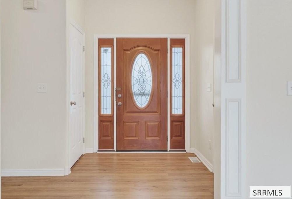 580 Cook St - Photo 3 of 32