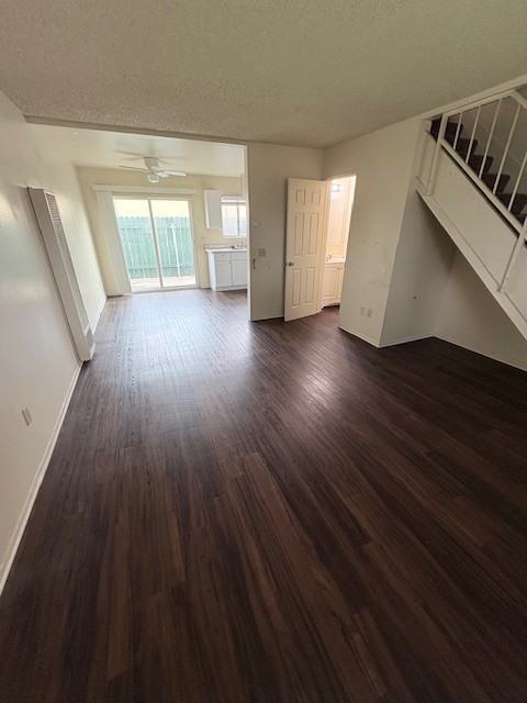 986 Lorraine Pl #31 - Photo 2 of 8