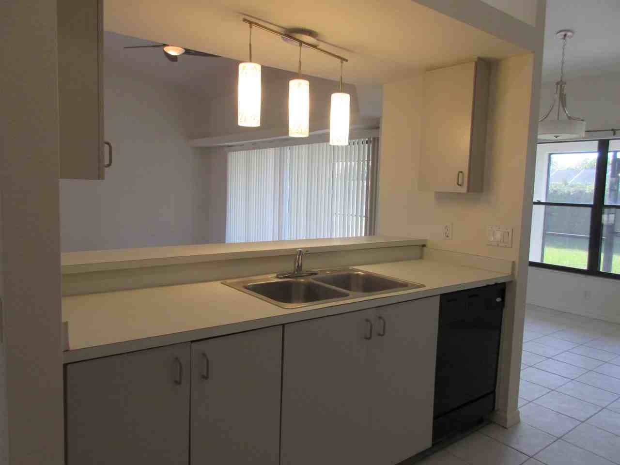 463 Gallegos St - Photo 5 of 19
