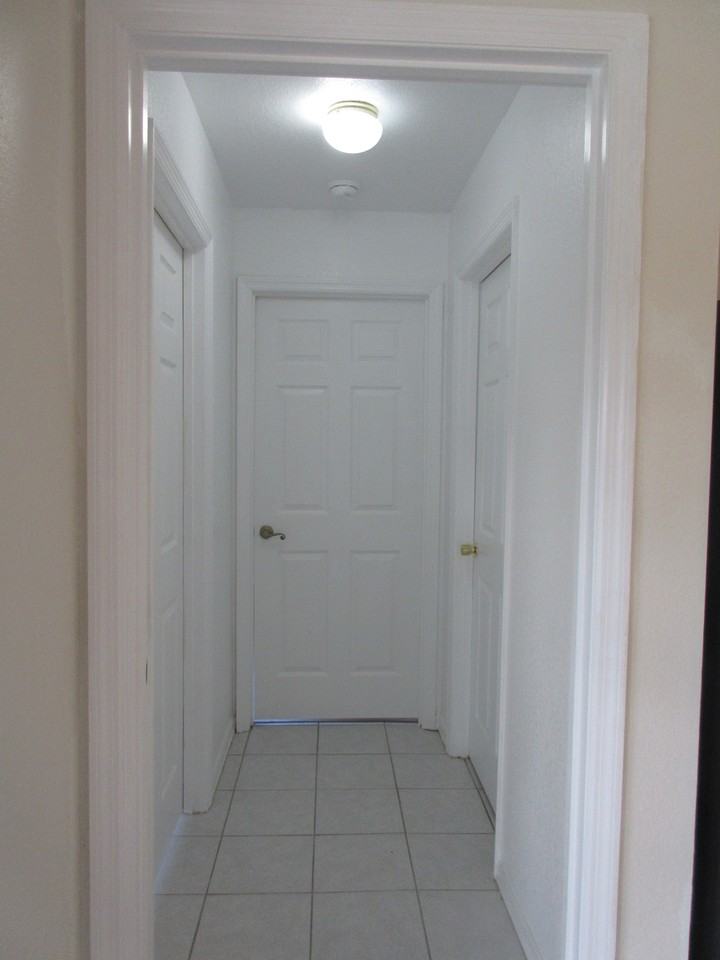 463 Gallegos St - Photo 6 of 19