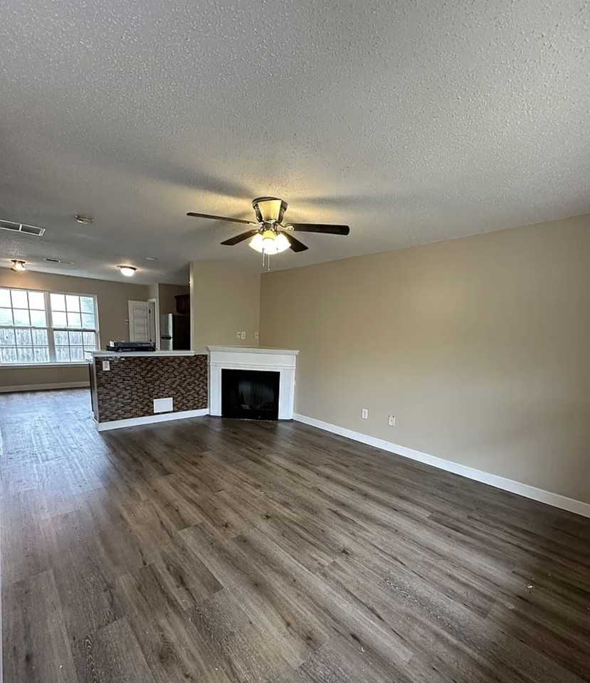 500 Jaclyn Cir #NA - Photo 3 of 16