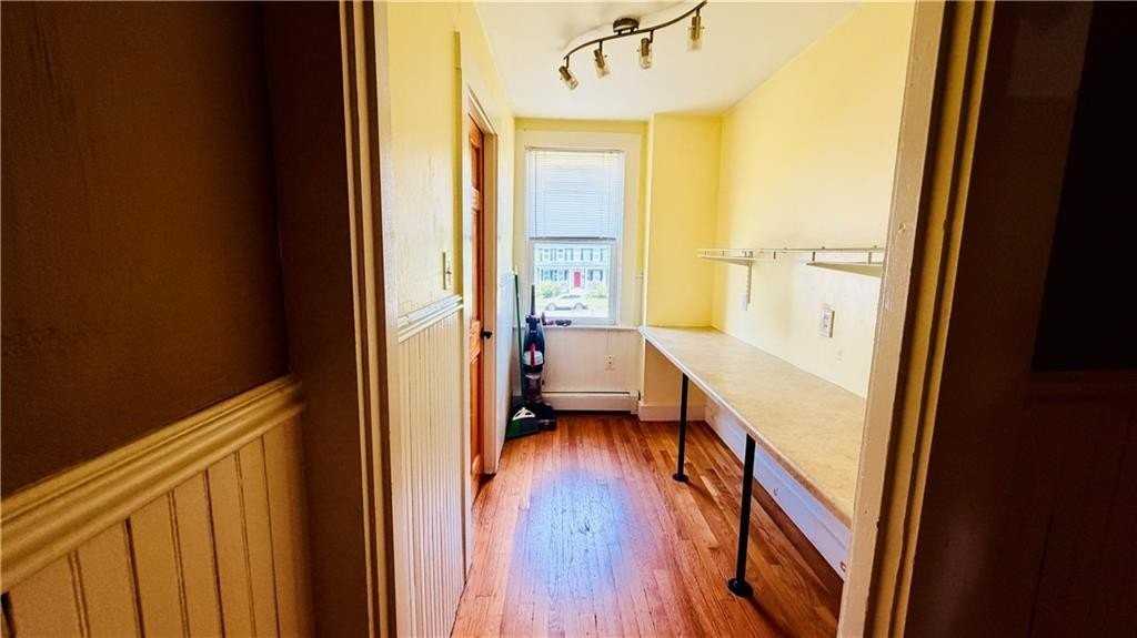 49 E St - Photo 3 of 9