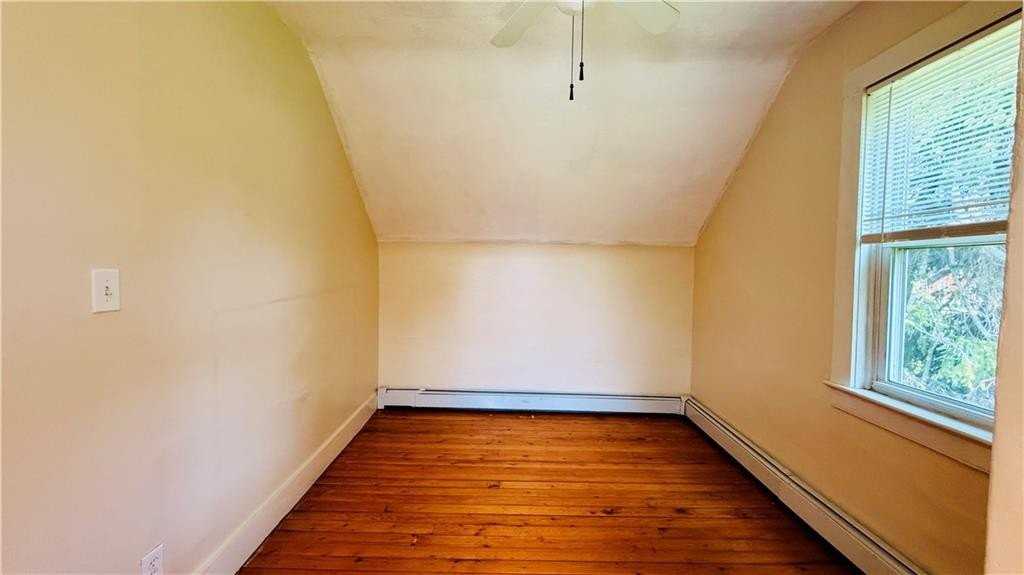49 E St - Photo 5 of 9