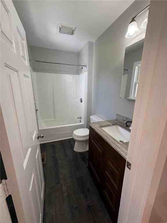 106 Bowling Ln - Photo 7 of 13