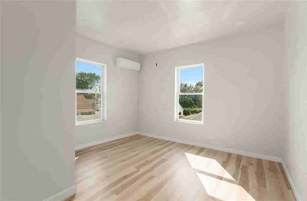 460 Smithfield Ave #3 - Photo 7 of 16