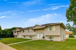 featured image of 5633 52 St