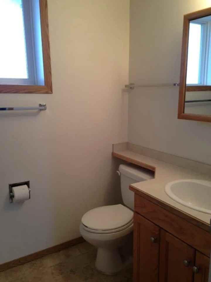 Eagle Manor - Photo 6 of 10