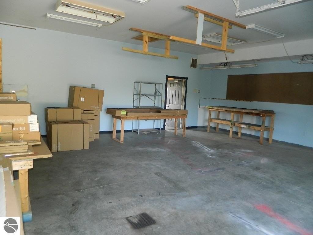 2057 Independence Dr - Photo 6 of 8