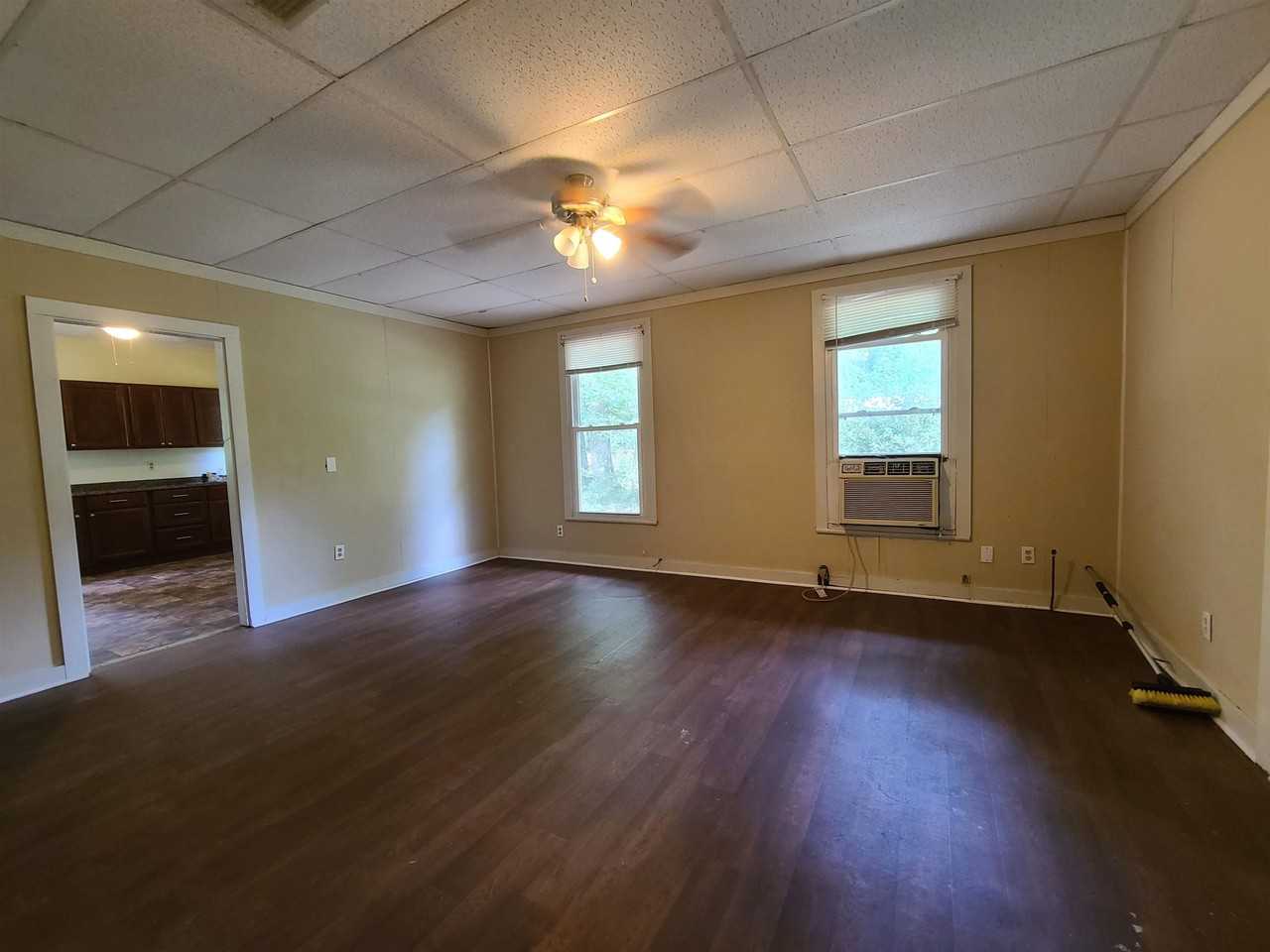 11211 N Us 19 - Photo 4 of 9
