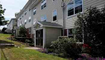 featured image of Esdaile Ave