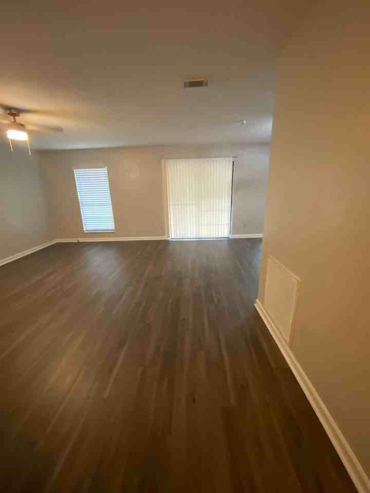 3701 Bentley Dr - Photo 3 of 9