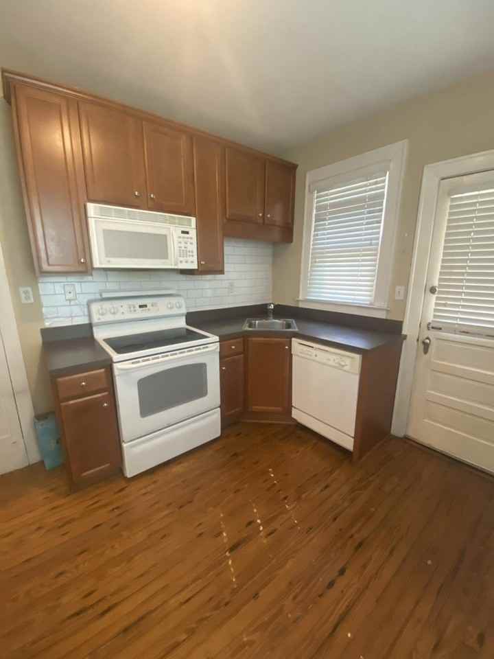422 Mcdaniel St #A - Photo 3 of 19