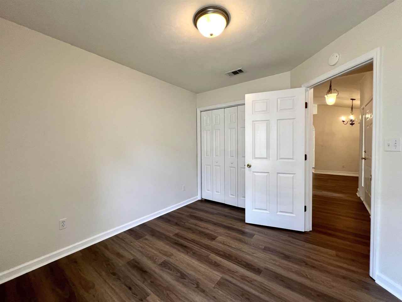2031 Sunny Dale Dr - Photo 6 of 14