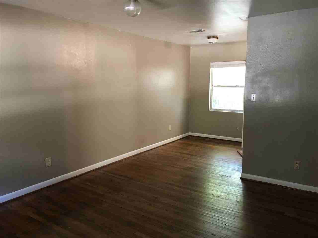 1811 Atkamire Dr - Photo 6 of 12