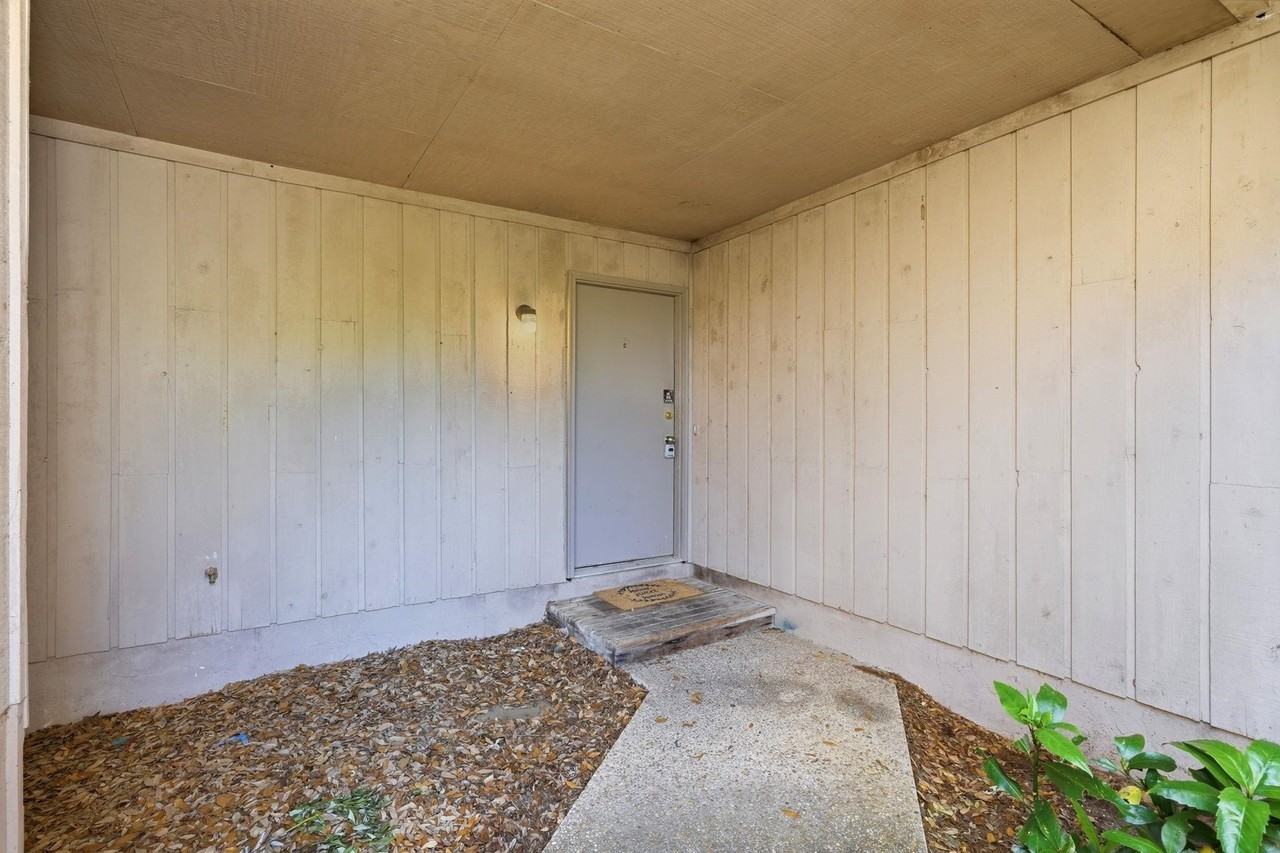 1844 Larette Dr #C - Photo 6 of 39