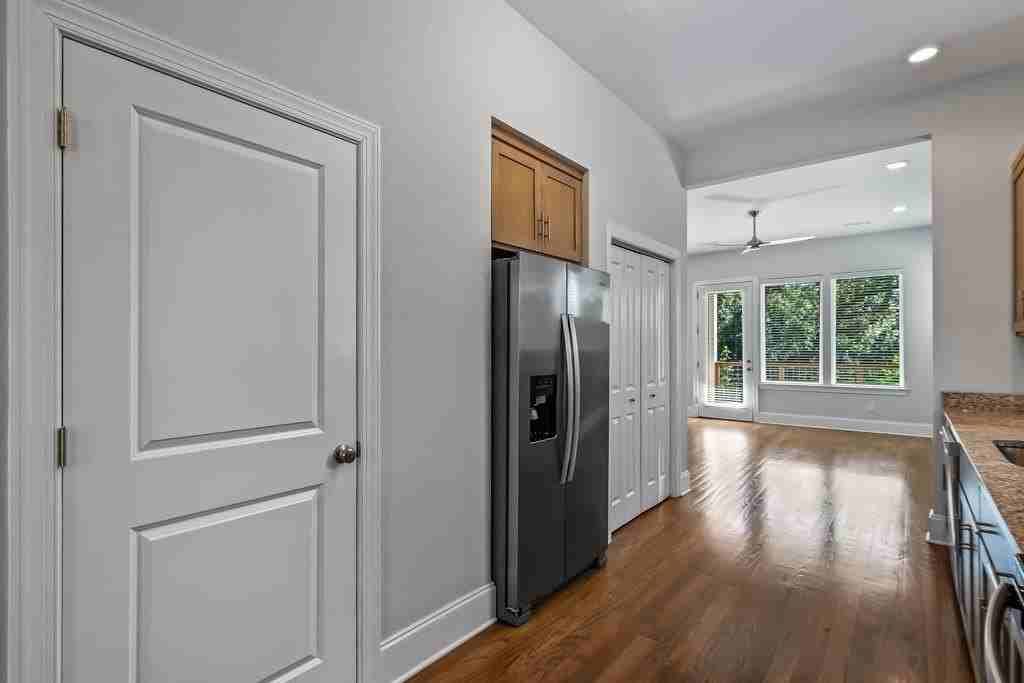1701 Metropolitan Blvd - Photo 6 of 20