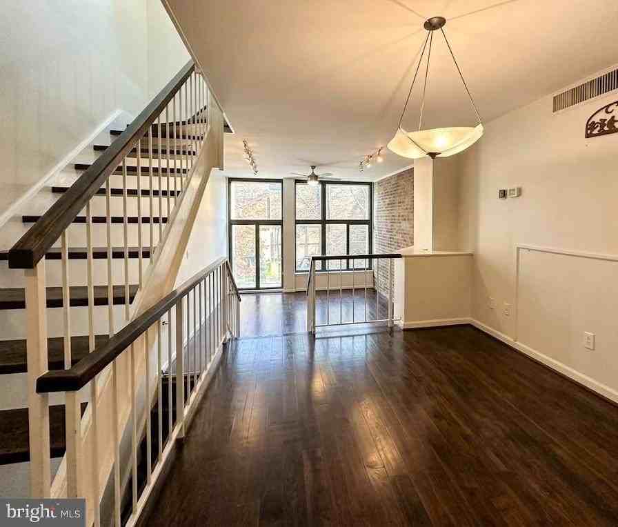 292 M St Sw #292 - Photo 3 of 22