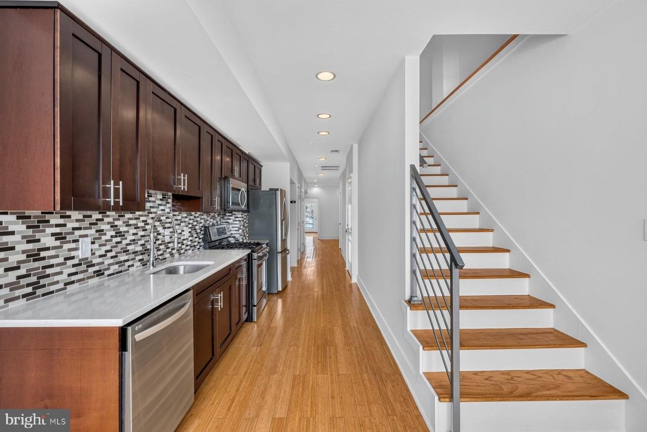 1013 V St Nw #2 - Photo 5 of 35