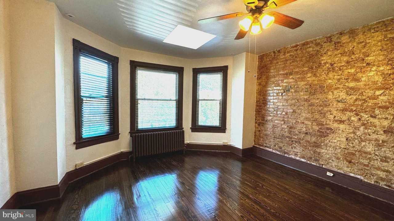 18 16th St Ne - Photo 3 of 49