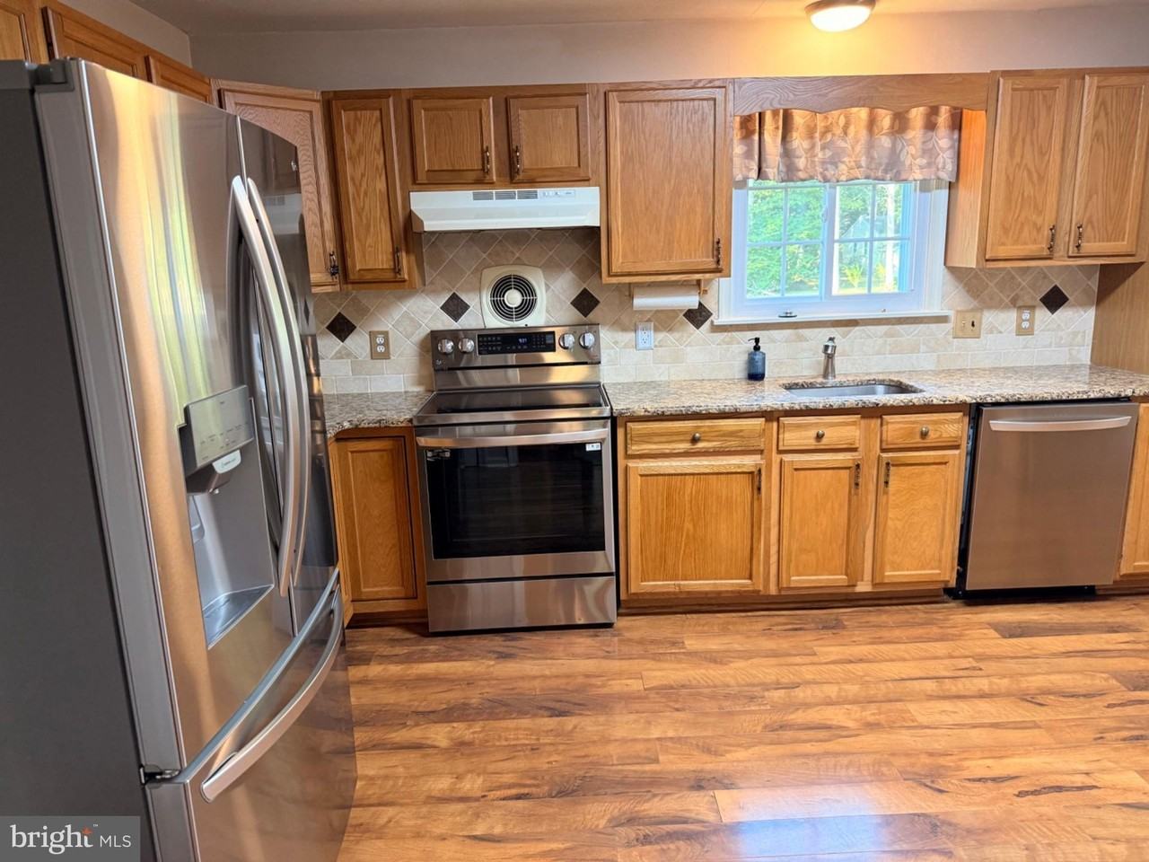 80 Merion Rd - Photo 2 of 38