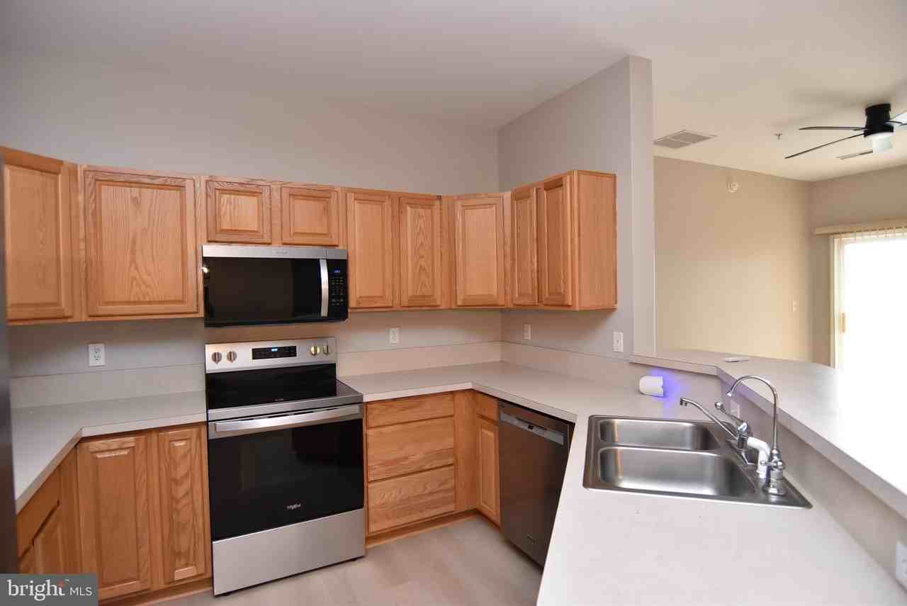 3802 N Sagamore Dr - Photo 5 of 23