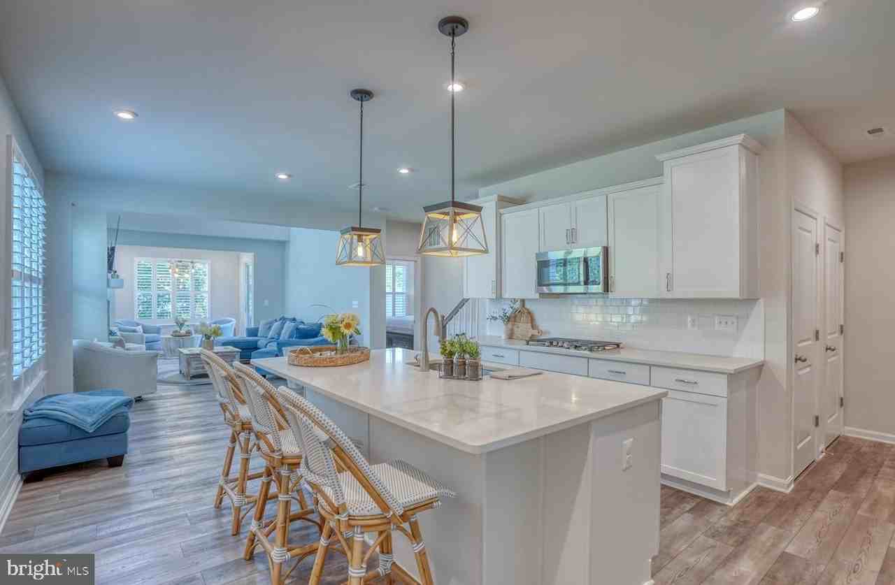33163 Oyster Cove Dr #21 - Photo 4 of 22
