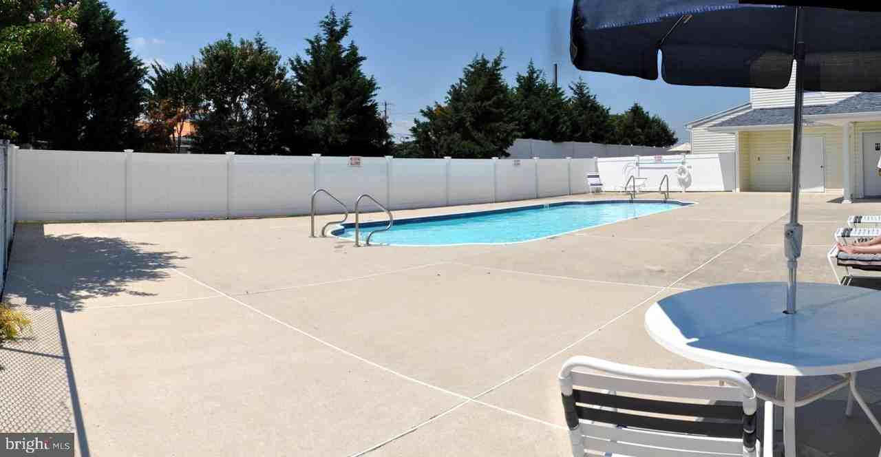 17380 Taramino Pl #11 - Photo 2 of 3