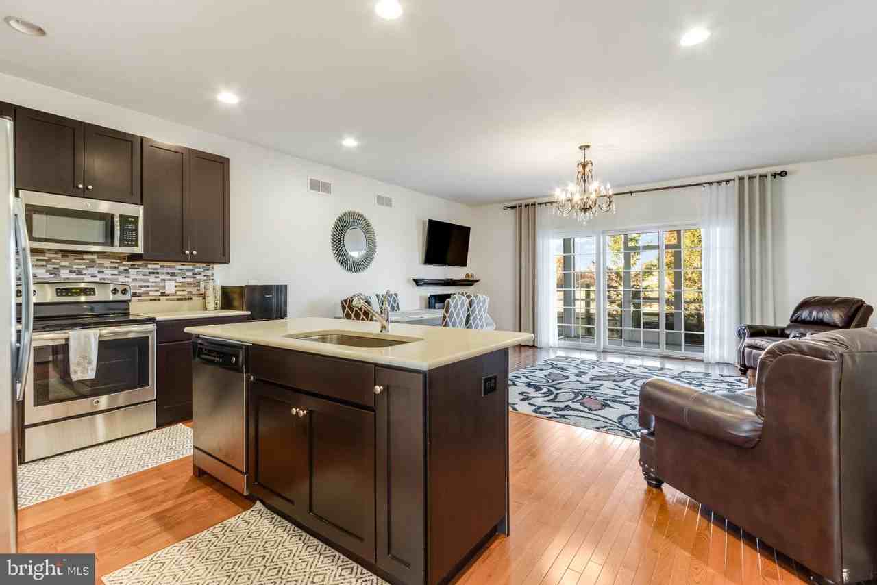 18830 Bethpage Dr #4G - Photo 3 of 14