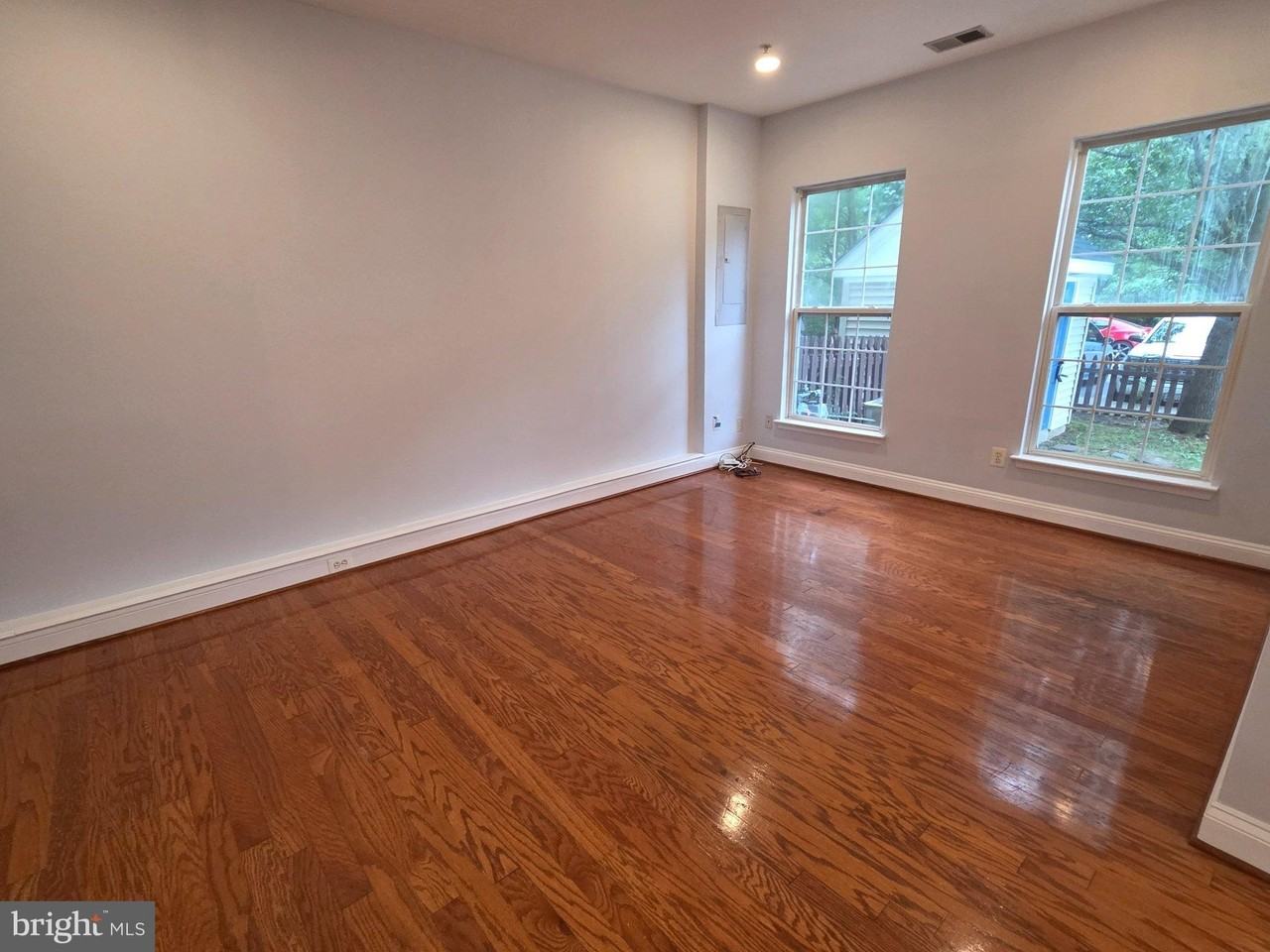 2749 Middle Neck Rd - Photo 2 of 12