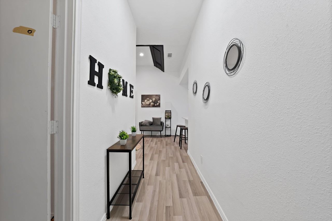 Pepper Tree Cir - Photo 2 of 21