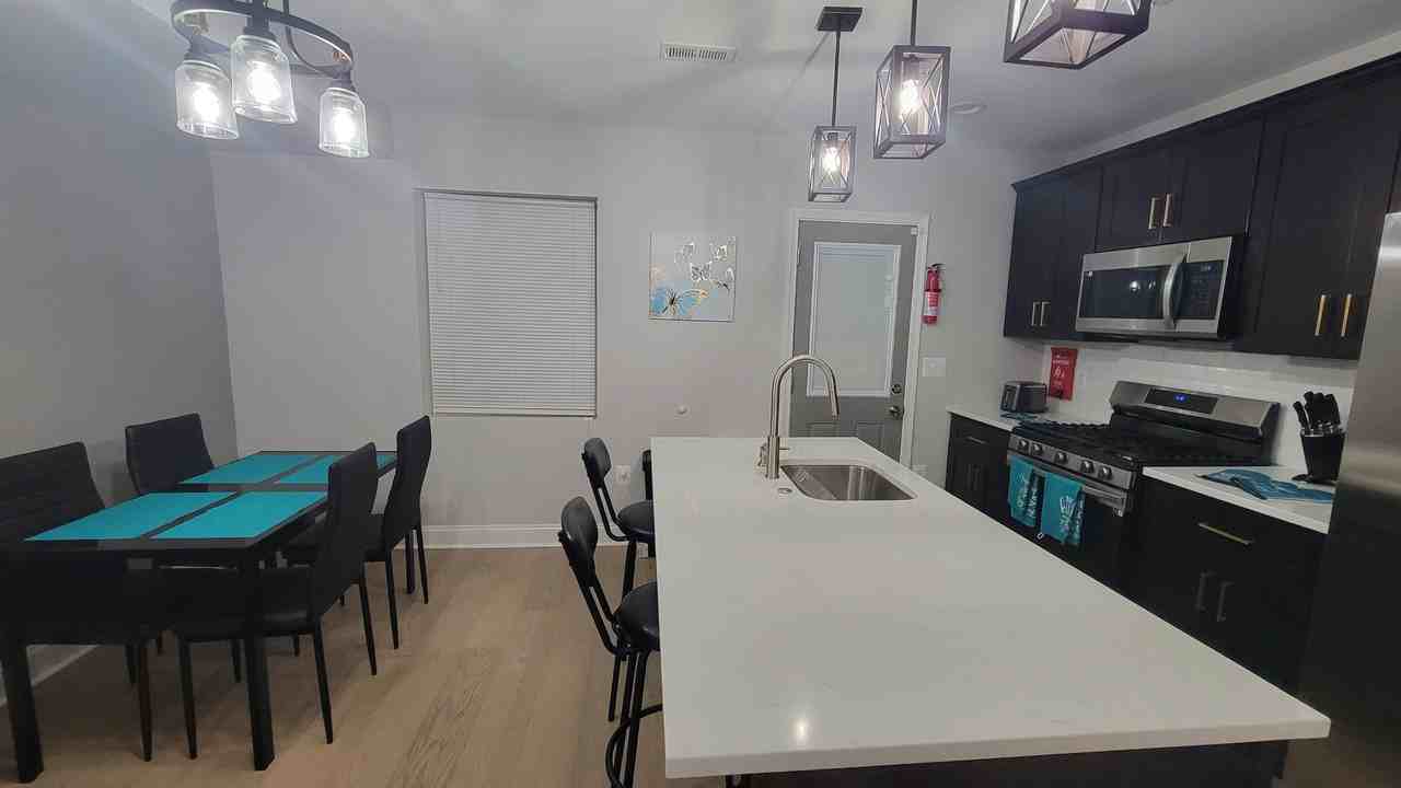 Ready Ave - Photo 2 of 17