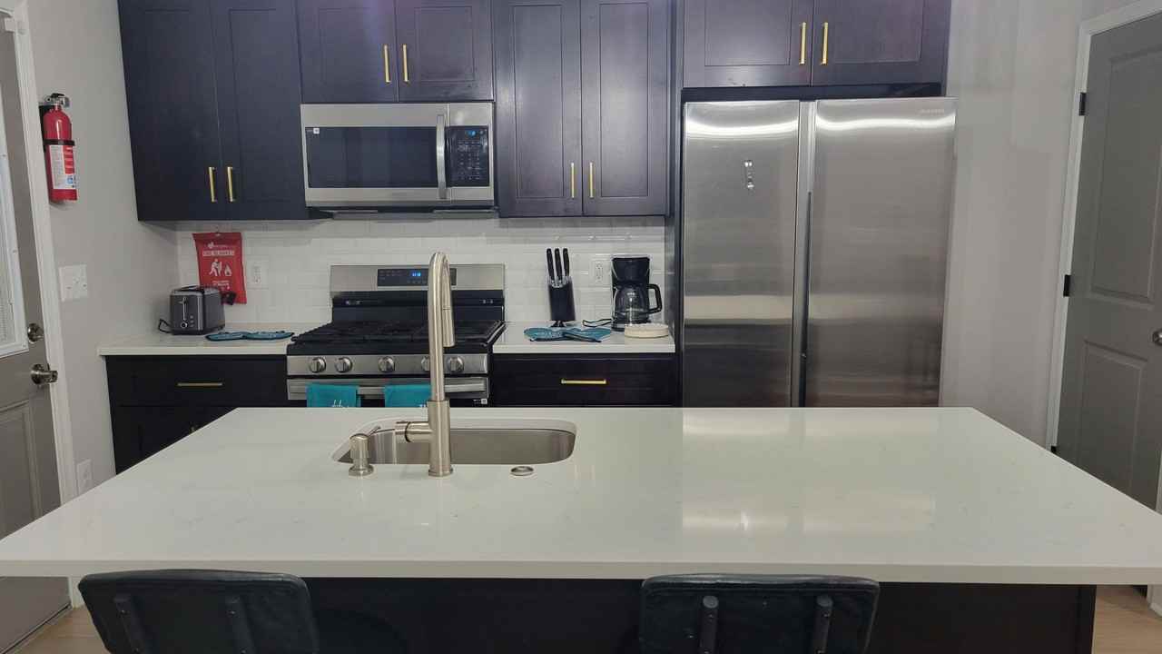 Ready Ave - Photo 3 of 17