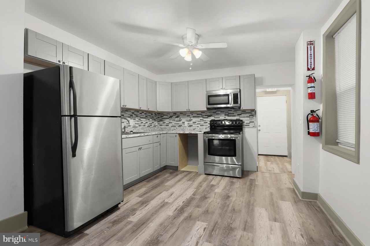 2838 W Lanvale St - Photo 2 of 24