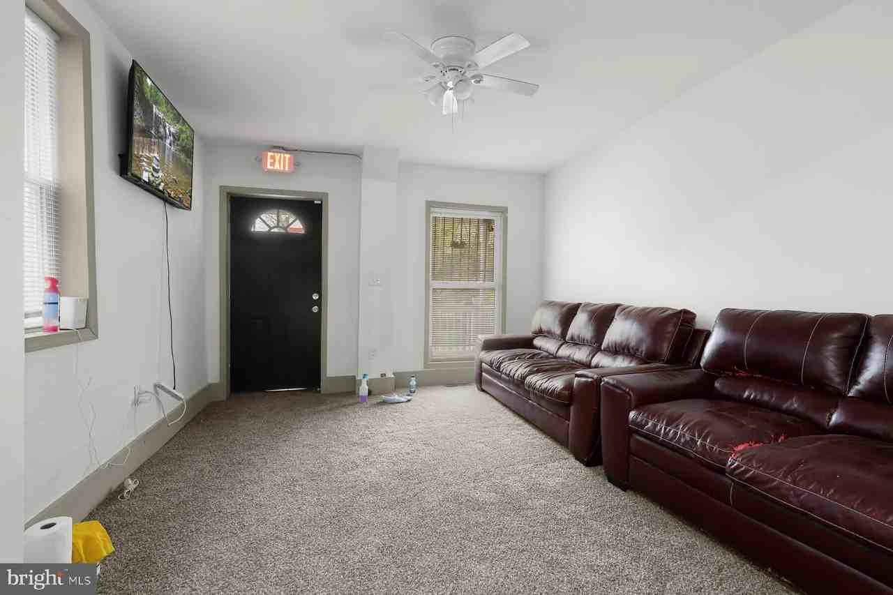 2838 W Lanvale St - Photo 3 of 24