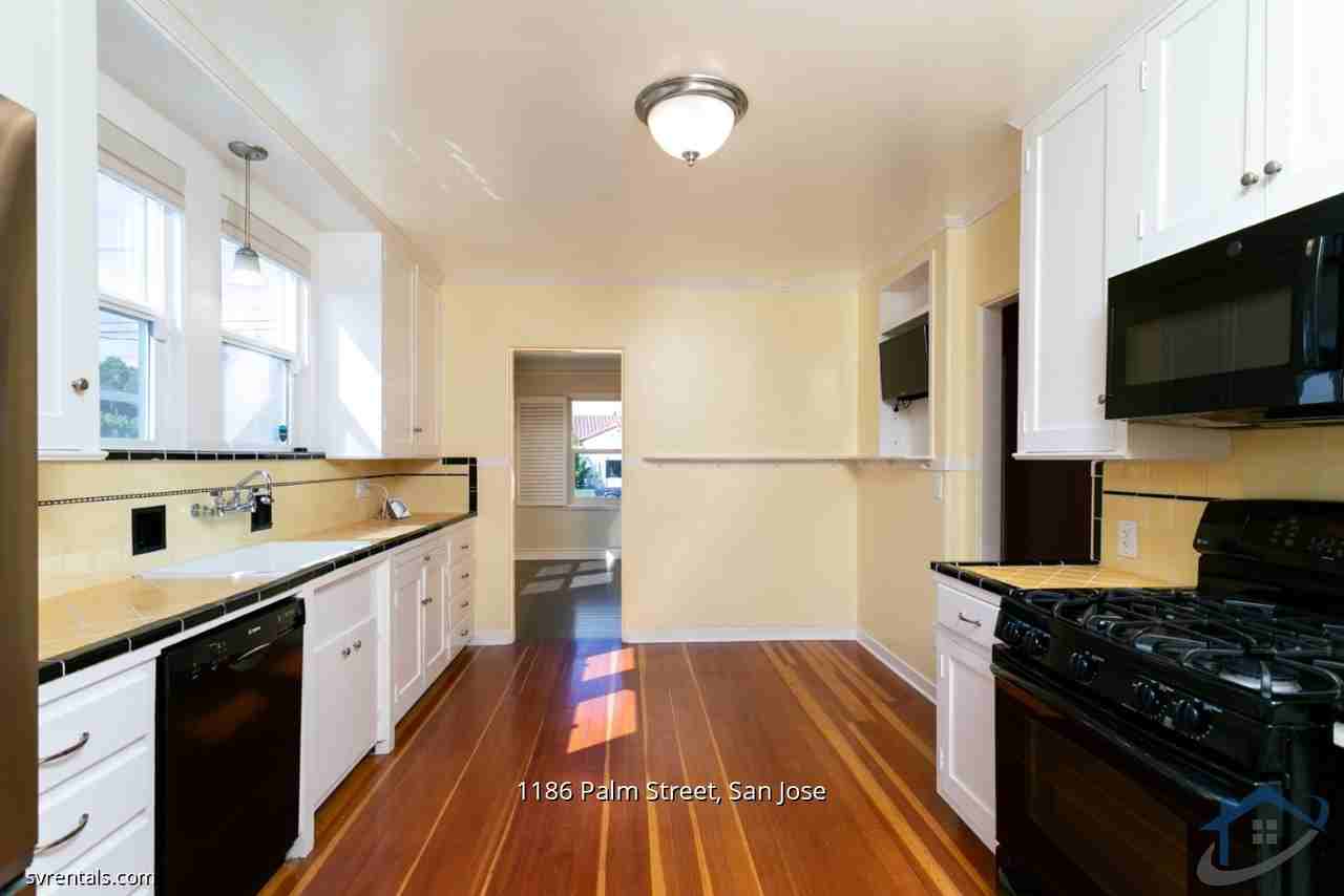 1186 Palm Street - Photo 4 of 26